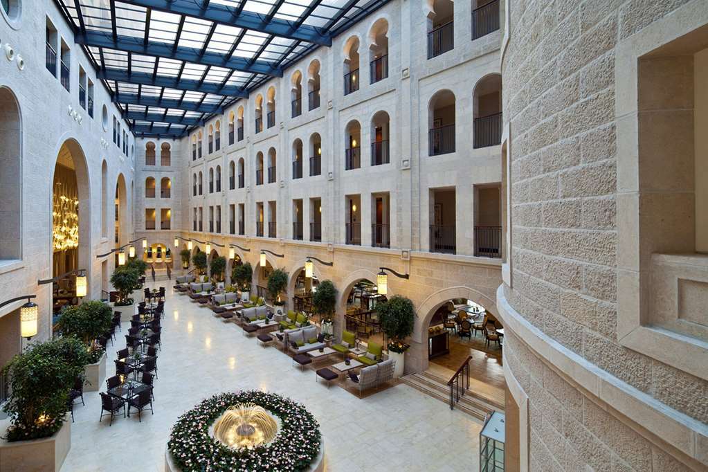 Conrad Pune Interior foto